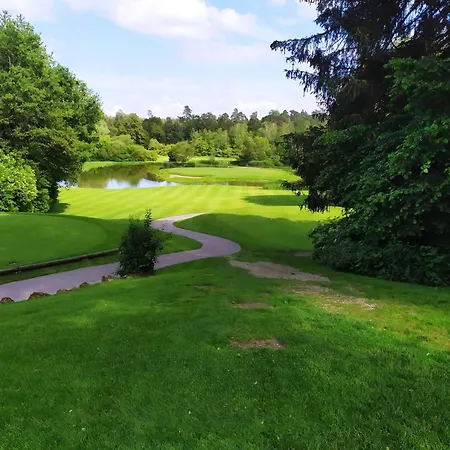 شقة Mit Terrasse In Der Naehe Vom Golfplatz *
