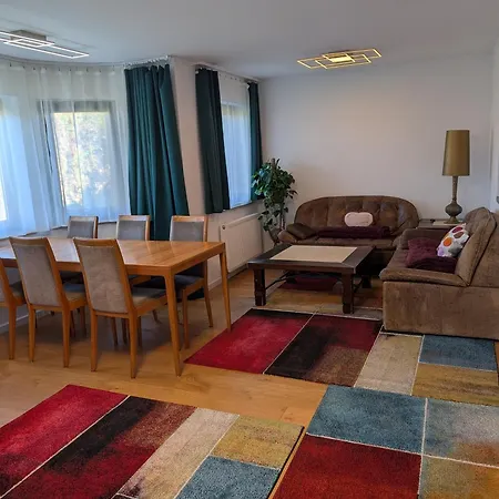 Mit Terrasse In Der Naehe Vom Golfplatz Apartmán *