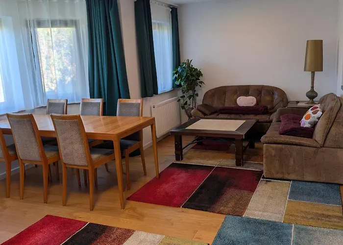 Mit Terrasse In Der Naehe Vom Golfplatz Апартаменты *